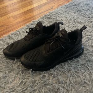 Nike Men's Black Athletic Shoes